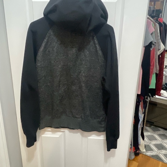 Billabong Gray and Black Lightweight Jacket - Picture 15 of 15